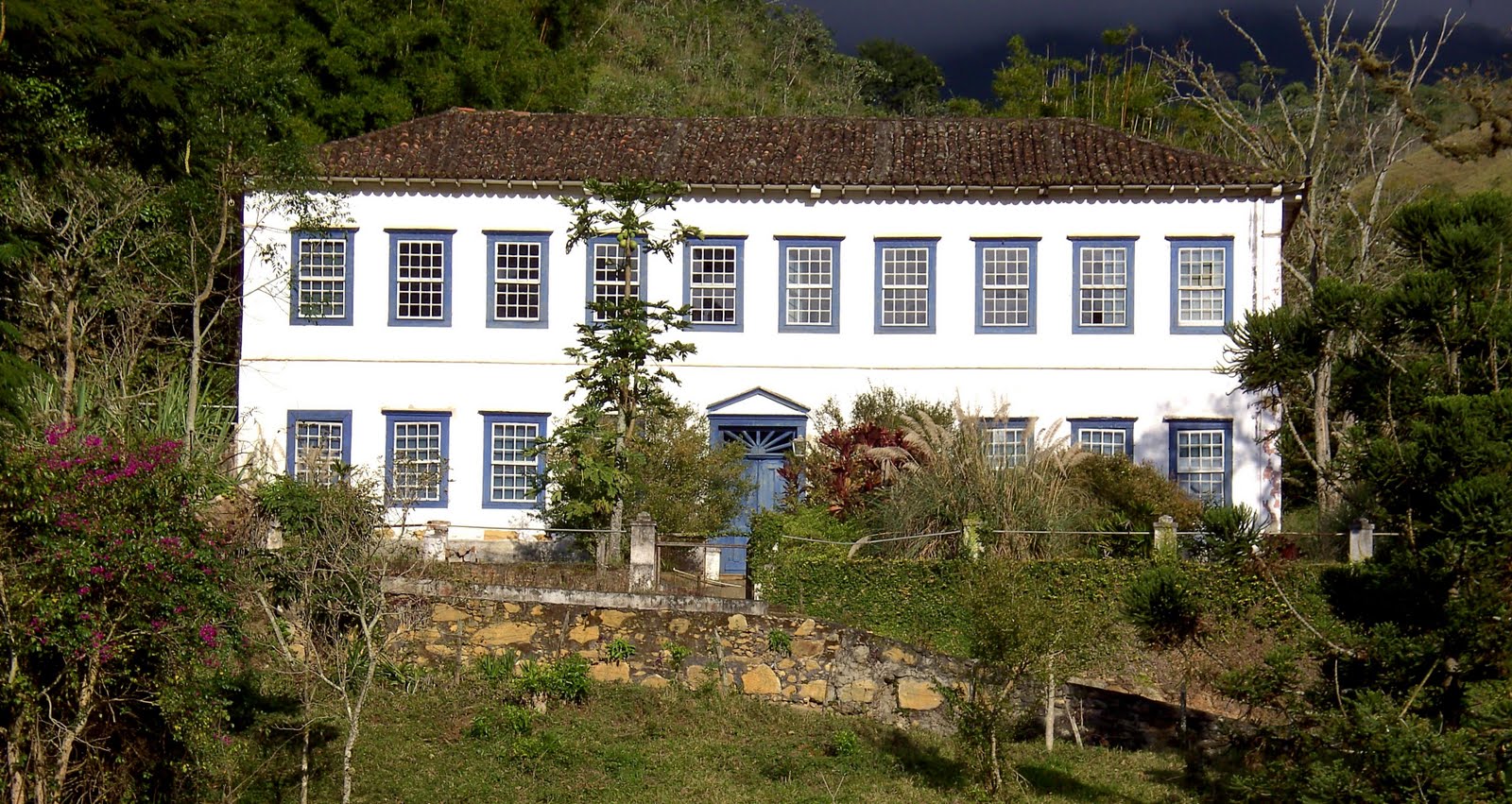 Circuito Café com Leite leva turistas para passeios históricos