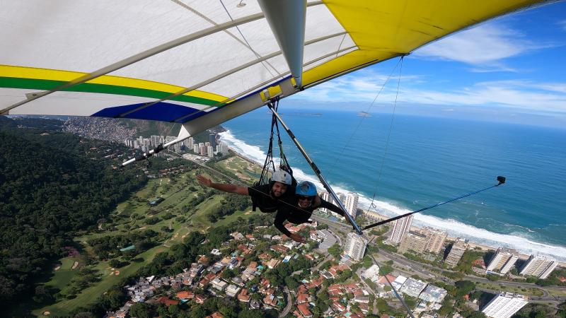 Heberton Lopes voa de Asa Delta no Rio de Janeiro